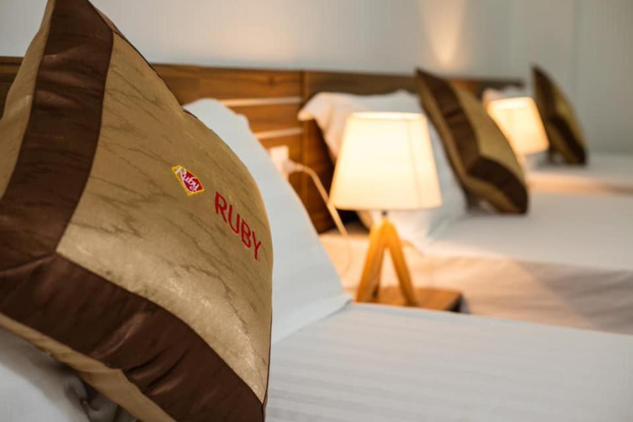 Ruby Hotel Cat Ba Dong Khe Sau エクステリア 写真